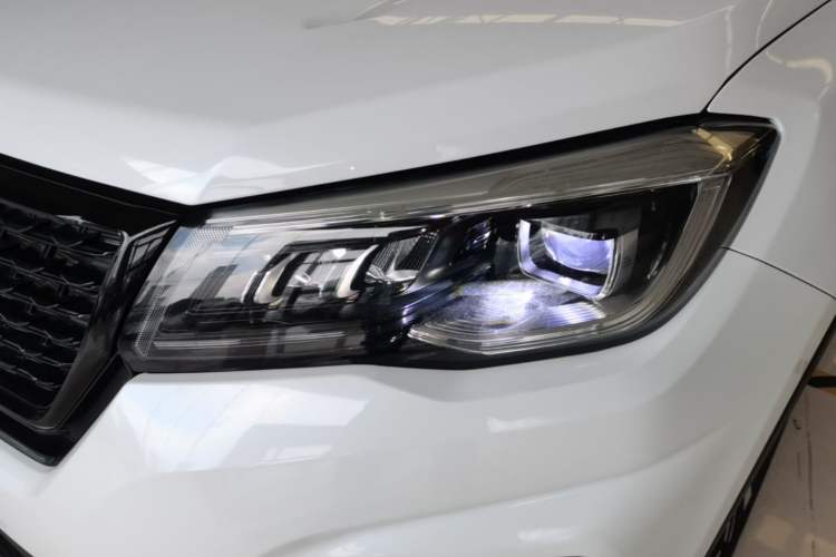 Used CHANGAN CS75 2021 Honor Million Edition 280T DCT Navigation Model Left Front Headlight