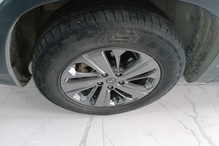 Used CHANGAN CS75 2021 Honor Million Edition 280T DCT Luxury Model Left Front Wheel Hub