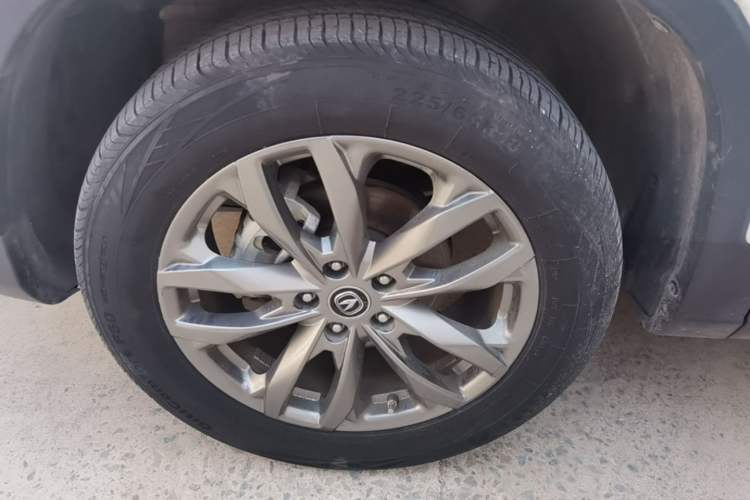 Used CHANGAN CS75 2021 Honor Million Edition 280T DCT Prestige Model Left Front Wheel Hub