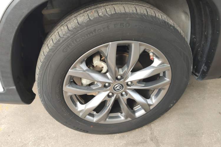 Used CHANGAN CS75 2021 Honor Million Edition 280T DCT Prestige Model Left Front Wheel Hub