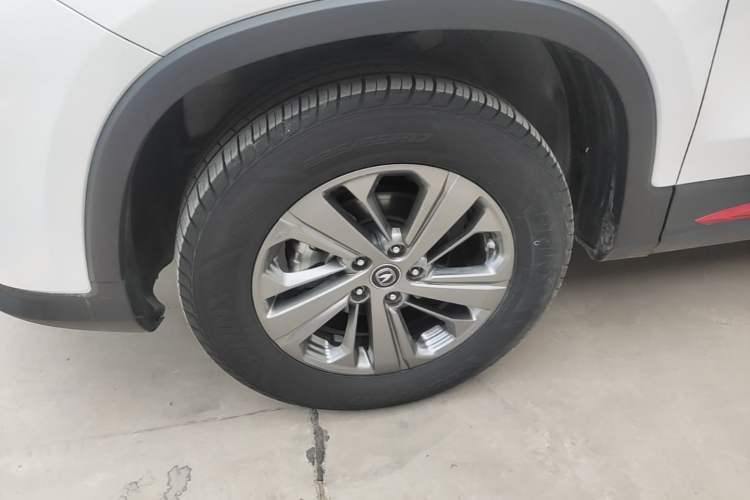 Used CHANGAN CS75 2021 Honor Million Edition 280T DCT Luxury Model Left Front Wheel Hub
