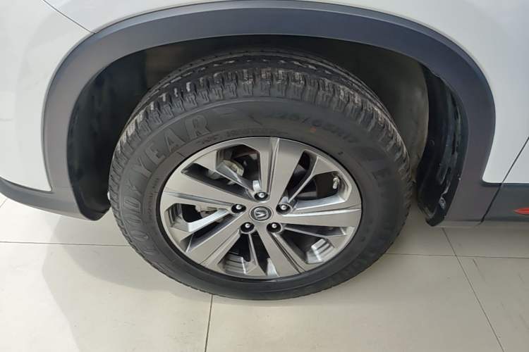 Used CHANGAN CS75 2021 Honor Million Edition 280T DCT Luxury Model Left Front Wheel Hub