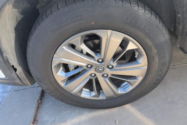 Used CHANGAN CS75 2021 Honor Million Edition 280T DCT Luxury Model Left Front Wheel Hub