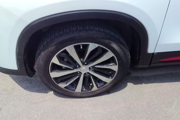 Used CHANGAN CS75 2021 Honor Million Edition 280T DCT Navigation Model Left Front Wheel Hub