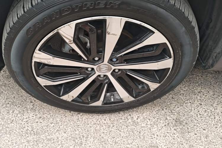 Used CHANGAN CS75 2021 Honor Million Edition 280T DCT Navigation Model Left Front Wheel Hub