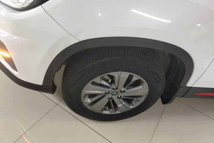 Used CHANGAN CS75 2021 Honor Million Edition 280T DCT Luxury Model Left Front Wheel Hub