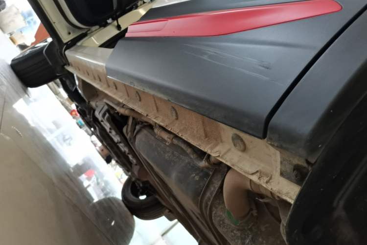 Used CHANGAN CS75 2021 Honor Million Edition 280T DCT Navigation Model Left Side Sill
