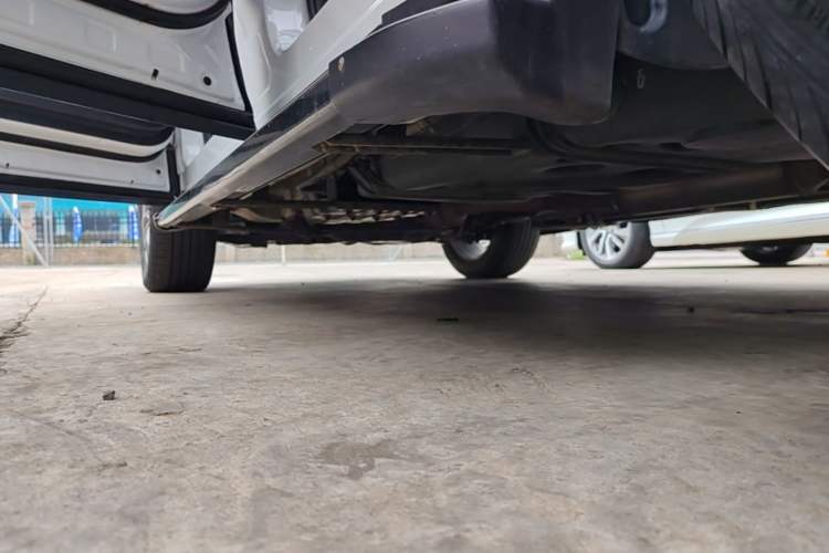 Used CHANGAN CS75 2021 Honor Million Edition 280T DCT Prestige Model Left Side Sill