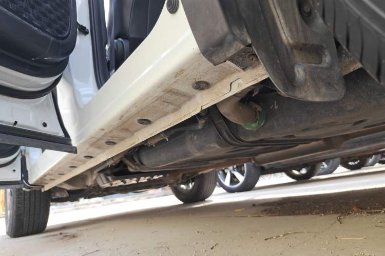 Used CHANGAN CS75 2021 Honor Million Edition 280T DCT Luxury Model Left Side Sill