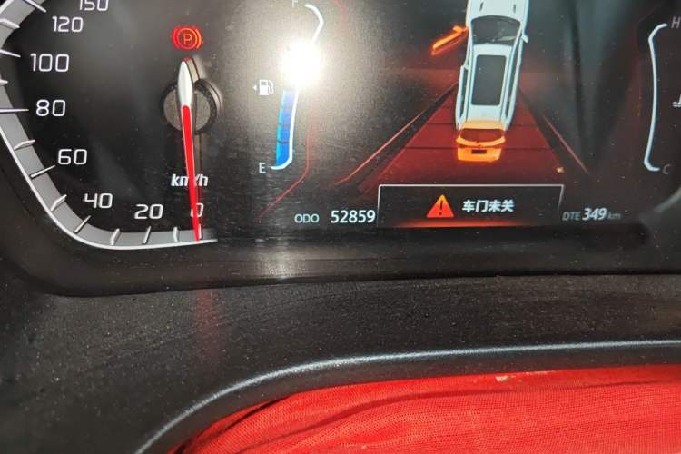 Used CHANGAN CS75 2021 Honor Million Edition 280T DCT Luxury Model Odometer Close Up