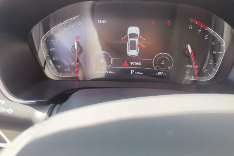 Used CHANGAN CS75 2021 Honor Million Edition 280T DCT Luxury Model Odometer Close Up