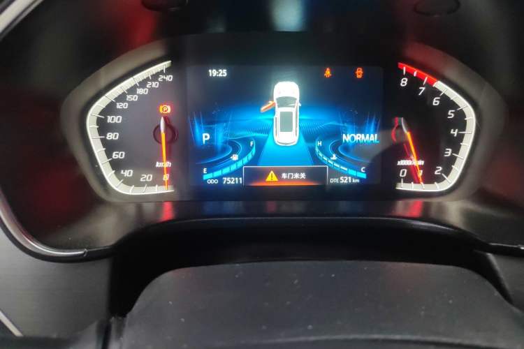 Used CHANGAN CS75 2021 Honor Million Edition 280T DCT Navigation Model Odometer Close Up