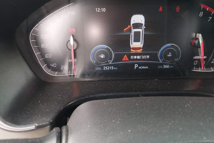 Used CHANGAN CS75 2021 Honor Million Edition 280T DCT Luxury Model Odometer Close Up