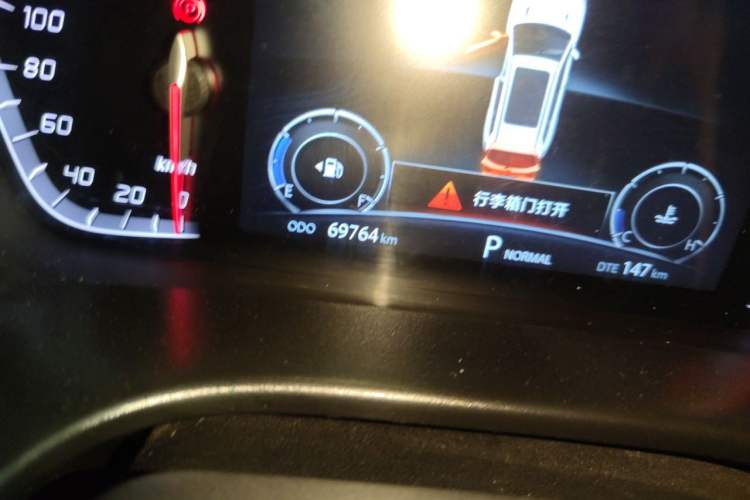 Used CHANGAN CS75 2021 Honor Million Edition 280T DCT Navigation Model Odometer Close Up