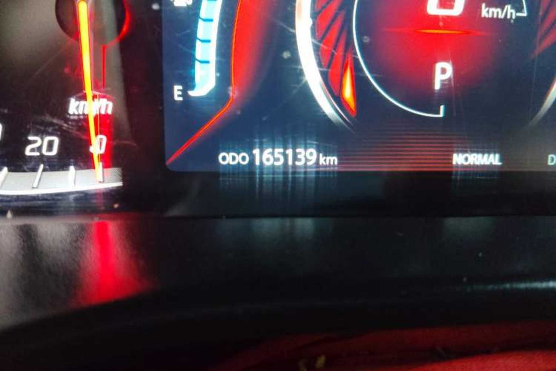 Used CHANGAN CS75 2021 Honor Million Edition 280T DCT Luxury Model Odometer Close Up