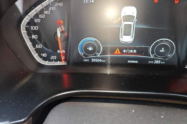 Used CHANGAN CS75 2021 Honor Million Edition 280T Manual Elite Model Odometer Close Up