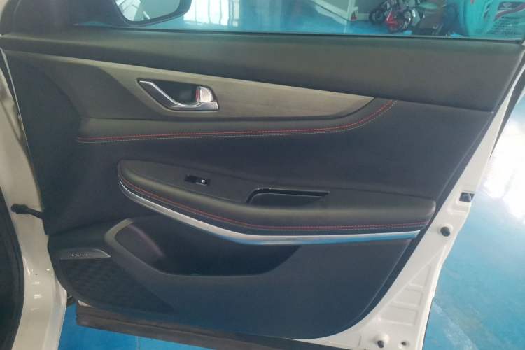 Used CHANGAN CS75 2021 Honor Million Edition 280T DCT Luxury Model Right Front Door Interior
