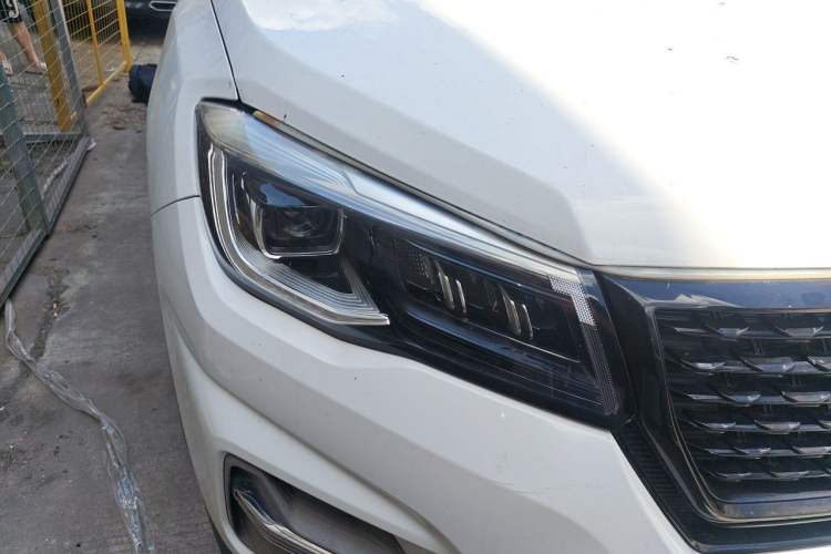 Used CHANGAN CS75 2021 Honor Million Edition 280T DCT Prestige Model Right Front Headlight