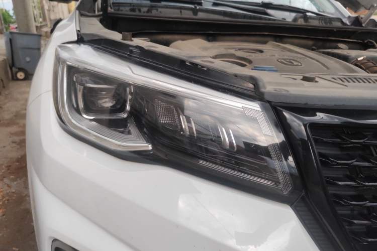 Used CHANGAN CS75 2021 Honor Million Edition 280T DCT Navigation Model Right Front Headlight