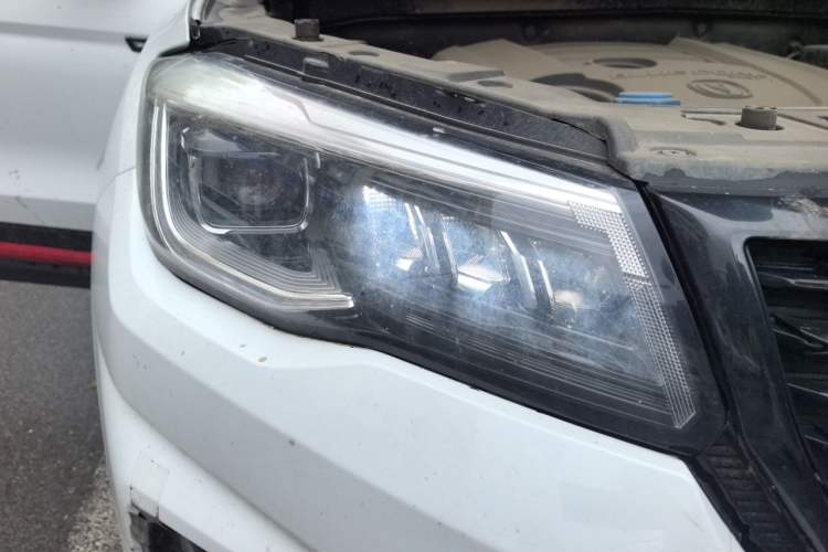 Used CHANGAN CS75 2021 Honor Million Edition 280T Manual Elite Model Right Front Headlight