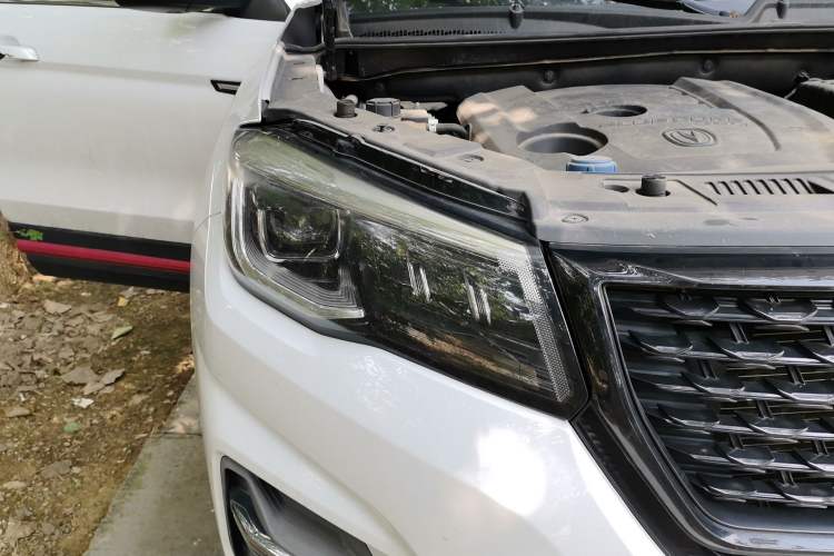 Used CHANGAN CS75 2021 Honor Million Edition 280T Manual Elite Model Right Front Headlight