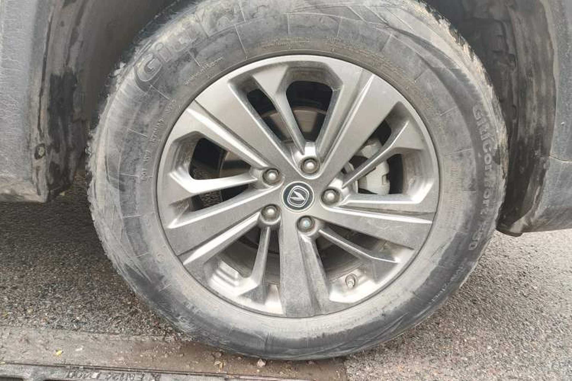 Used CHANGAN CS75 2021 Honor Million Edition 280T Manual Elite Model Right Front Wheel Hub