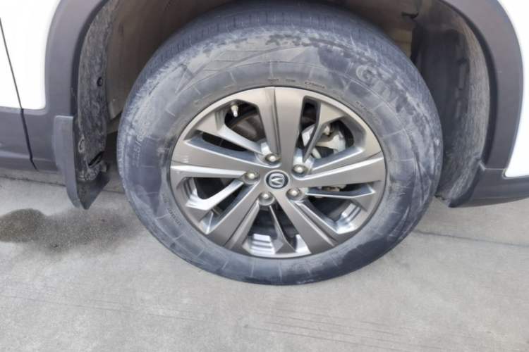 Used CHANGAN CS75 2021 Honor Million Edition 280T DCT Luxury Model Right Front Wheel Hub
