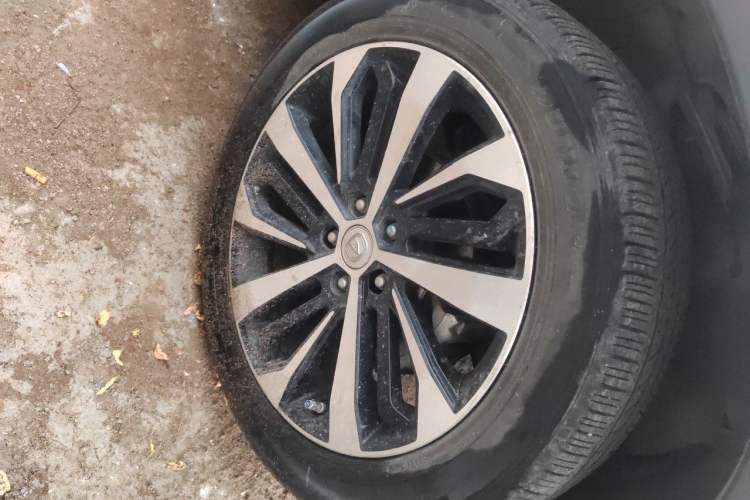 Used CHANGAN CS75 2021 Honor Million Edition 280T DCT Navigation Model Right Front Wheel Hub