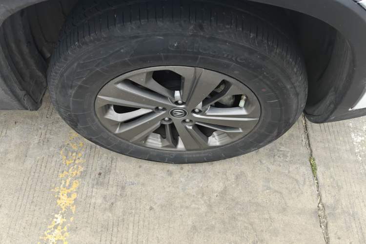 Used CHANGAN CS75 2021 Honor Million Edition 280T DCT Luxury Model Right Front Wheel Hub