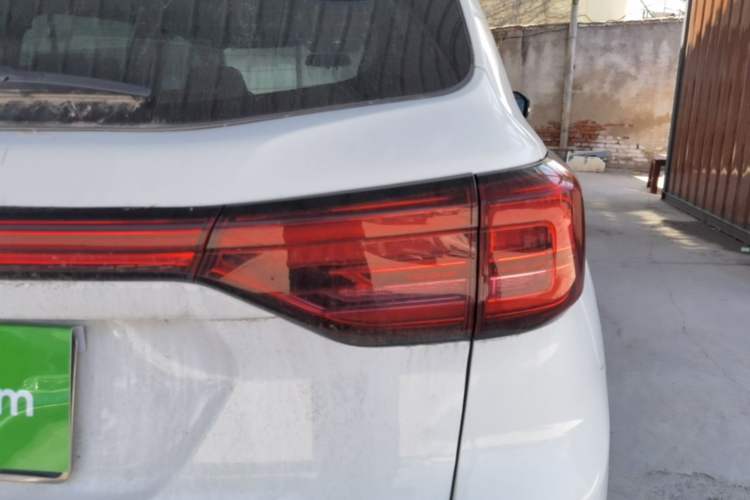 Used CHANGAN CS75 2021 Honor Million Edition 280T DCT Prestige Model Right Rear Taillight