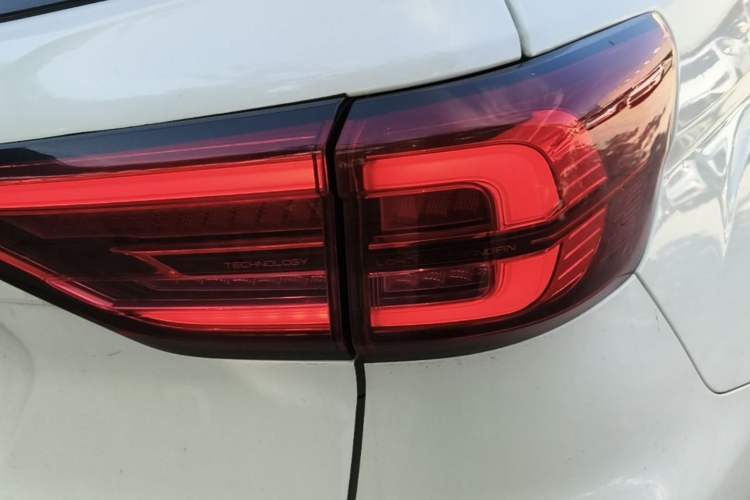 Used CHANGAN CS75 2021 Honor Million Edition 280T DCT Luxury Model Right Rear Taillight
