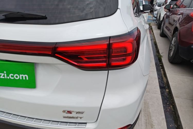 Used CHANGAN CS75 2021 Honor Million Edition 280T DCT Luxury Model Right Rear Taillight