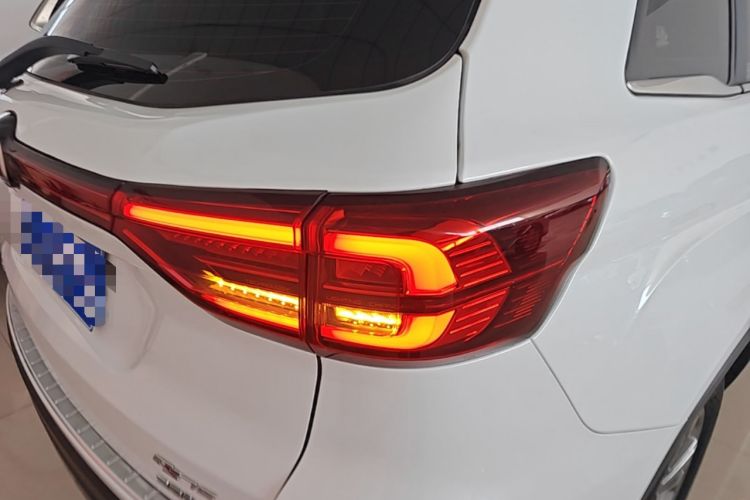 Used CHANGAN CS75 2021 Honor Million Edition 280T DCT Luxury Model Right Rear Taillight