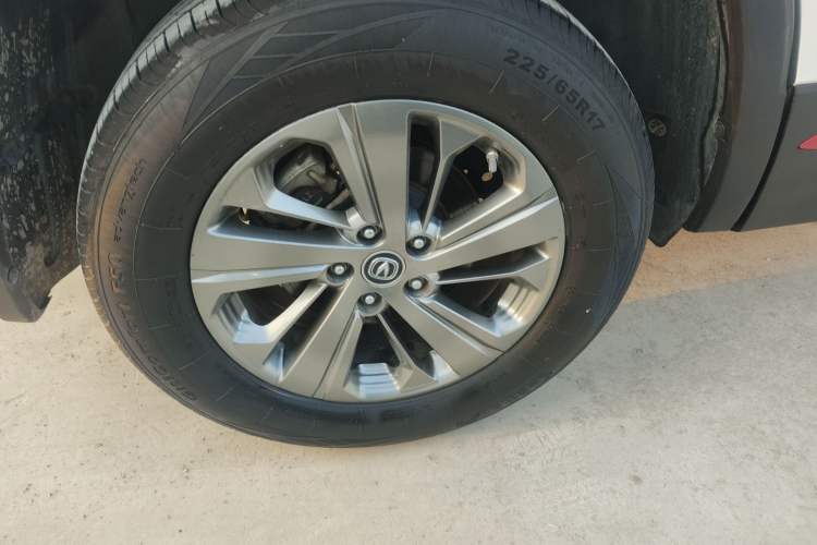 Used CHANGAN CS75 2021 Honor Million Edition 280T DCT Luxury Model Right Rear Wheel Hub