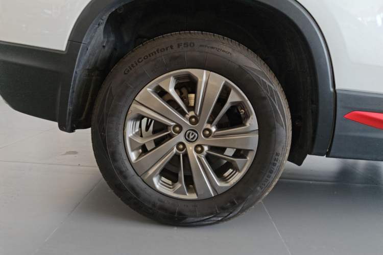 Used CHANGAN CS75 2021 Honor Million Edition 280T DCT Luxury Model Right Rear Wheel Hub