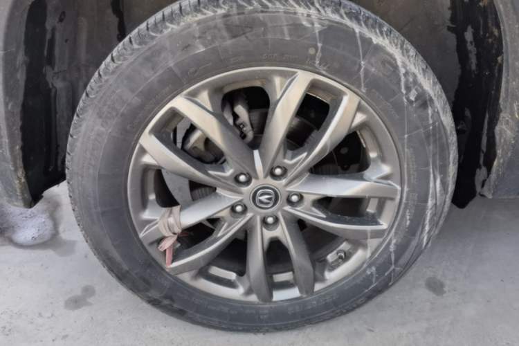 Used CHANGAN CS75 2021 Honor Million Edition 280T DCT Prestige Model Right Rear Wheel Hub