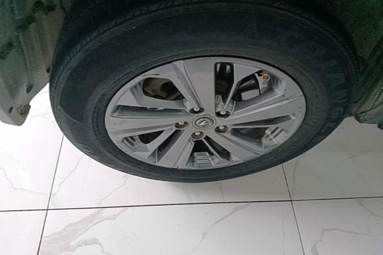 Used CHANGAN CS75 2021 Honor Million Edition 280T DCT Luxury Model Right Rear Wheel Hub