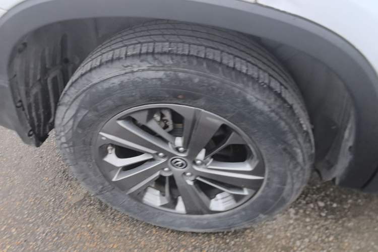 Used CHANGAN CS75 2021 Honor Million Edition 280T DCT Luxury Model Right Rear Wheel Hub
