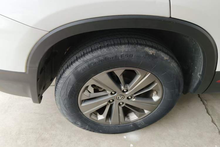 Used CHANGAN CS75 2021 Honor Million Edition 280T DCT Luxury Model Right Rear Wheel Hub