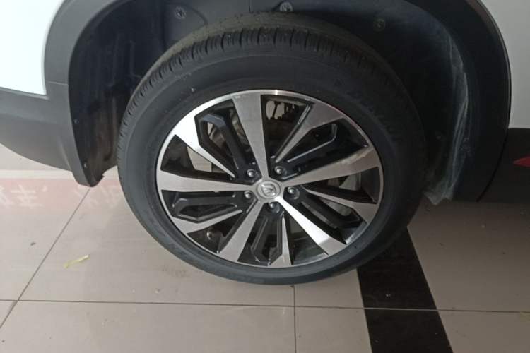 Used CHANGAN CS75 2021 Honor Million Edition 280T DCT Navigation Model Right Rear Wheel Hub