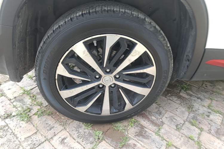 Used CHANGAN CS75 2021 Honor Million Edition 280T DCT Navigation Model Right Rear Wheel Hub