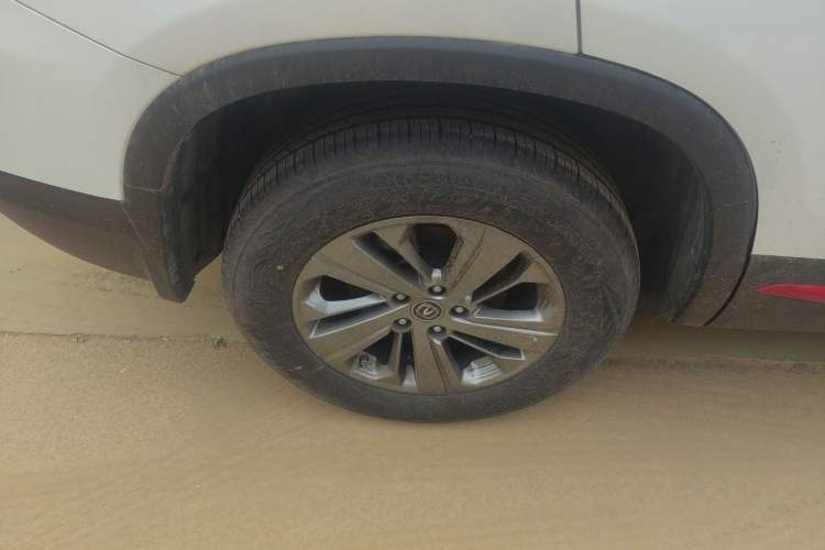 Used CHANGAN CS75 2021 Honor Million Edition 280T DCT Luxury Model Right Rear Wheel Hub