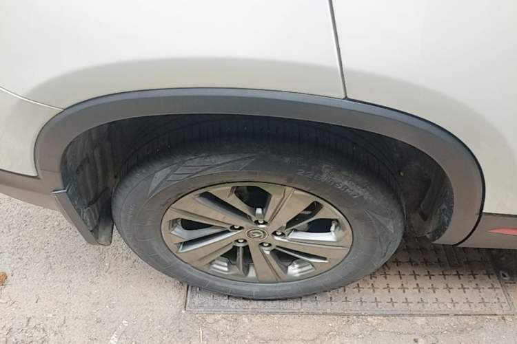 Used CHANGAN CS75 2021 Honor Million Edition 280T DCT Luxury Model Right Rear Wheel Hub