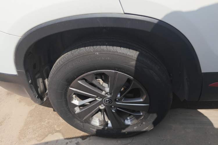 Used CHANGAN CS75 2021 Honor Million Edition 280T DCT Luxury Model Right Rear Wheel Hub