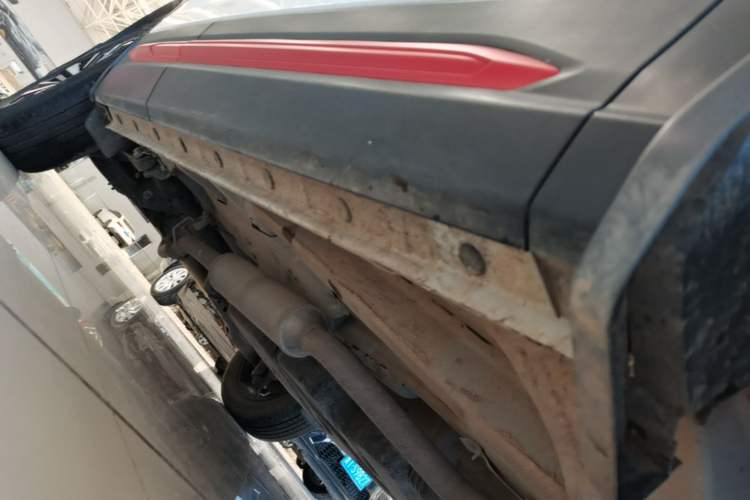 Used CHANGAN CS75 2021 Honor Million Edition 280T DCT Navigation Model Right Side Sill