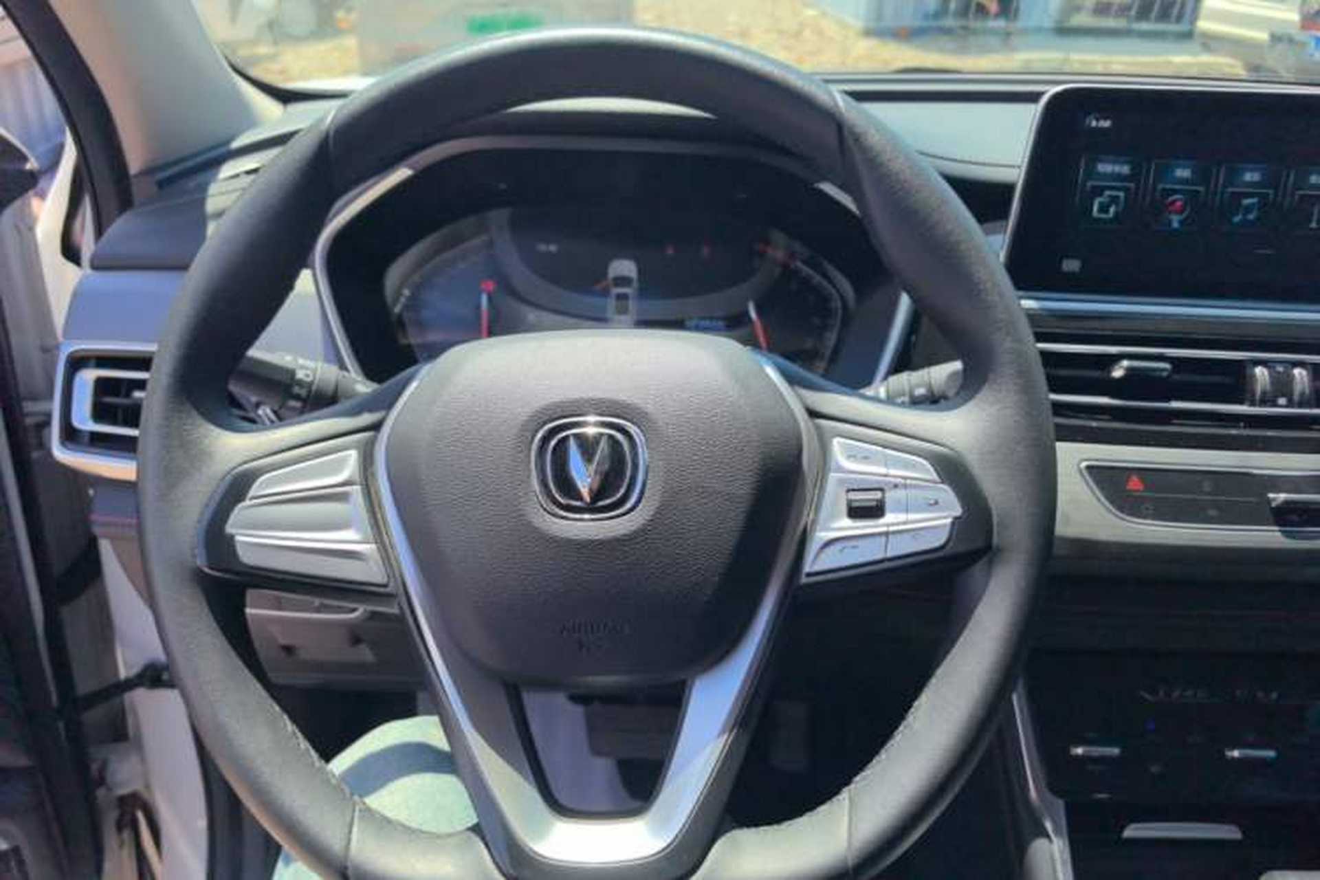 Used CHANGAN CS75 2021 Honor Million Edition 280T DCT Luxury Model Steering Wheel