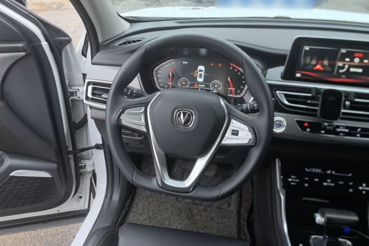 Used CHANGAN CS75 2021 Honor Million Edition 280T DCT Luxury Model Steering Wheel