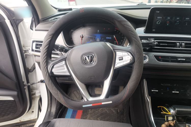 Used CHANGAN CS75 2021 Honor Million Edition 280T DCT Luxury Model Steering Wheel