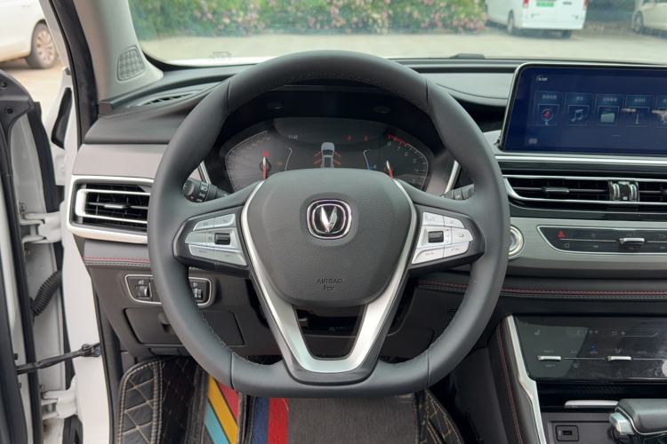 Used CHANGAN CS75 2021 Honor Million Edition 280T DCT Navigation Model Steering Wheel