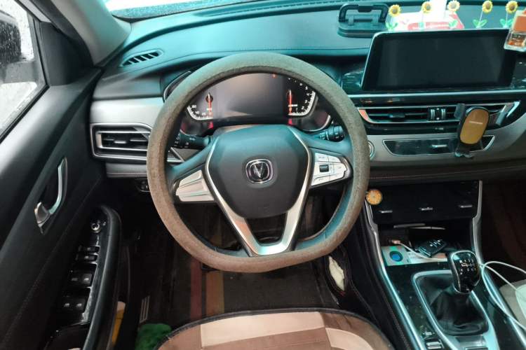 Used CHANGAN CS75 2021 Honor Million Edition 280T Manual Elite Model Steering Wheel